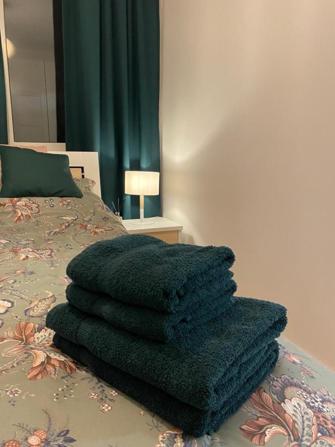 Airport Green Apartment Kl21 - Air Condition & Free Parking Warsaw Luaran gambar