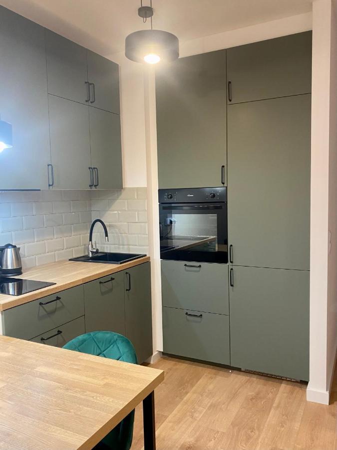 Airport Green Apartment Kl21 - Air Condition & Free Parking Warsaw Luaran gambar
