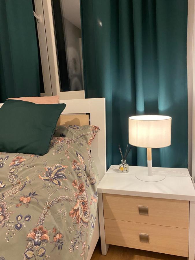 Airport Green Apartment Kl21 - Air Condition & Free Parking Warsaw Luaran gambar