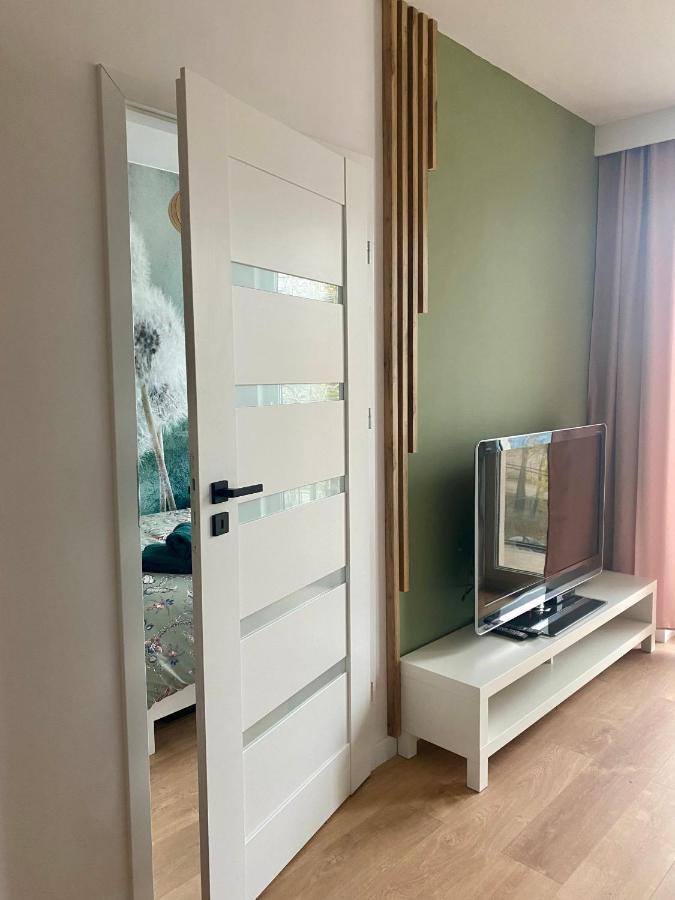 Airport Green Apartment Kl21 - Air Condition & Free Parking Warsaw Luaran gambar